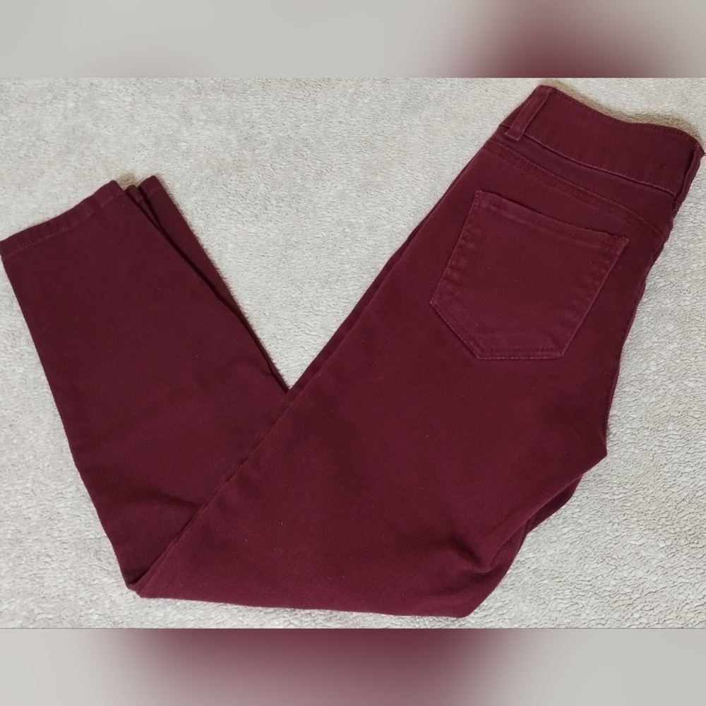 Refuge Women's Size 4 Pre-Distressed Burgundy Skinny Jeans - Picture 4 of 8